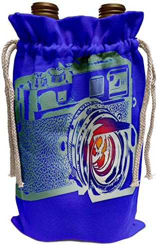 3dRose Kike Calvo Фотоиллюстрации Дальномерной камера - Изображение на синята дальномерной камери на син фон - Чанта за вино (wbg_17608_1)