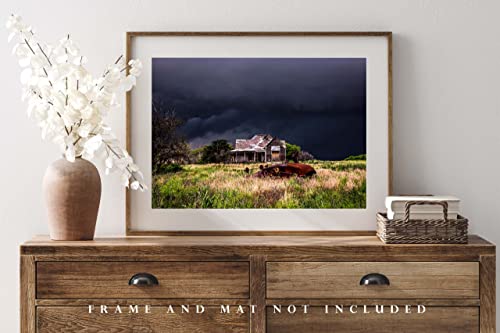 Снимка в стил Кънтри, Принт (без рамка), Фотография класически Хлопкоочистителя преди изоставена къща в бурен нощ в Тексас, Стенно